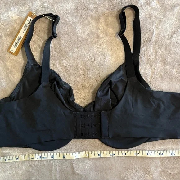 SKIMS Smoothing Unlined Full Coverage Bra Onyx 40B NWT - Picture 3 of 5